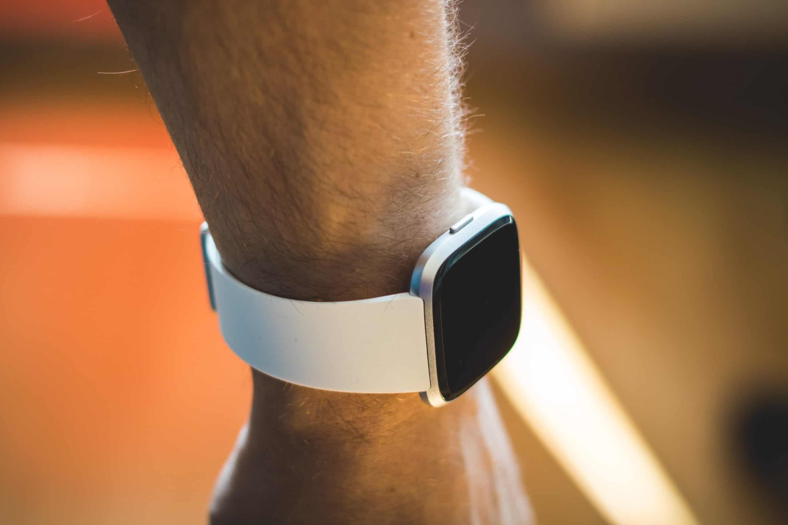 How Do I Turn Off My Location On Fitbit? (For All Fitbit Models)