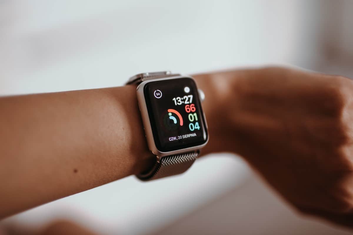 Should I Turn Off My Apple Watch at Night? Best Practices