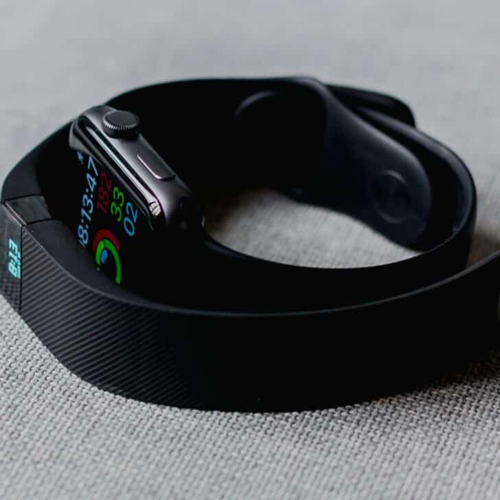 What Does Look Alive Mean on Your Fitbit? (Simple Answer)